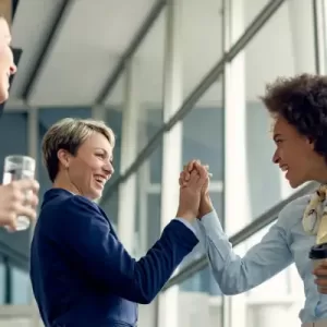 Ambiente que Inspira: O Que Toda Mulher Empreendedora Precisa na Mesa
