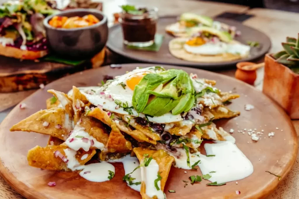 Foto de Sofía Rabassa Chilaquiles nachos cafe da manha abacate lanche pexels com