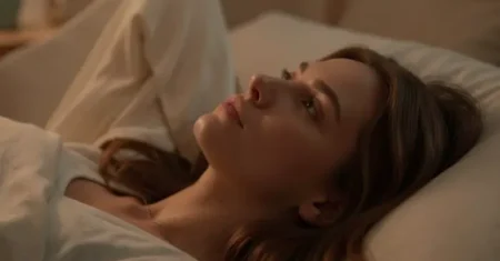 Overthinking noturno: por que sua mente resolve pensar em tudo quando o dia acaba